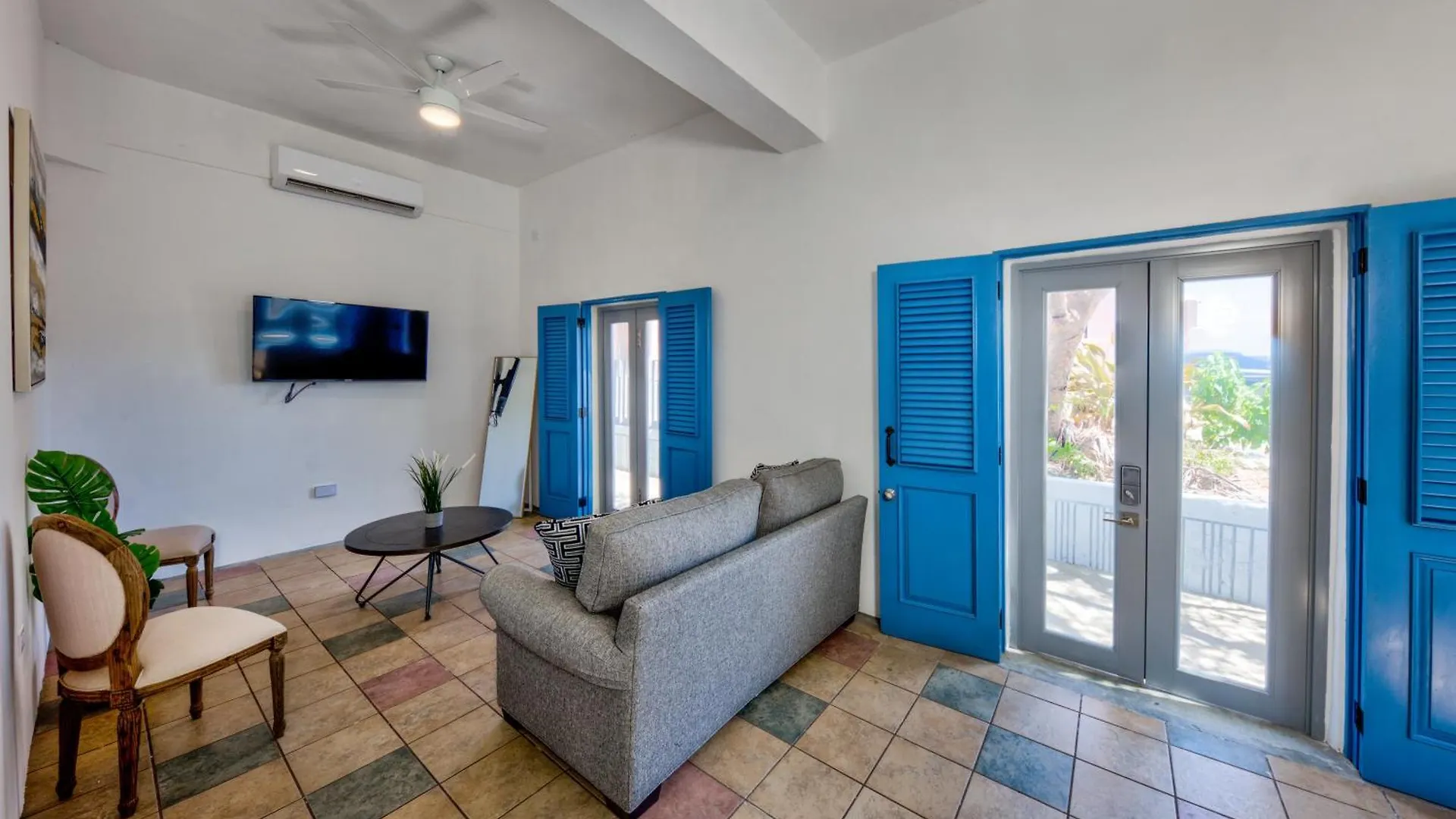 Perfect Getaway For Two Cp2 location